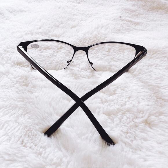 Esme Black Classic Sleek Reader Glasses - Picture 7 of 9